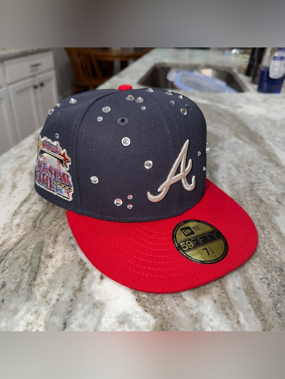 Atlanta Braves New Era x Quavo Rhinestone 59FIFTY Fitted Hat - Navy/Red (7 1/4)